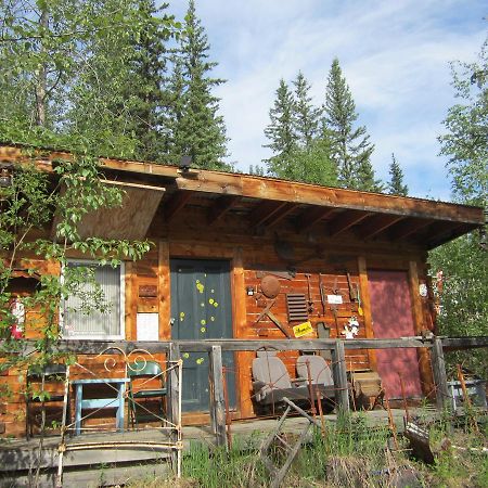 Dawson City River Hostel Exterior photo