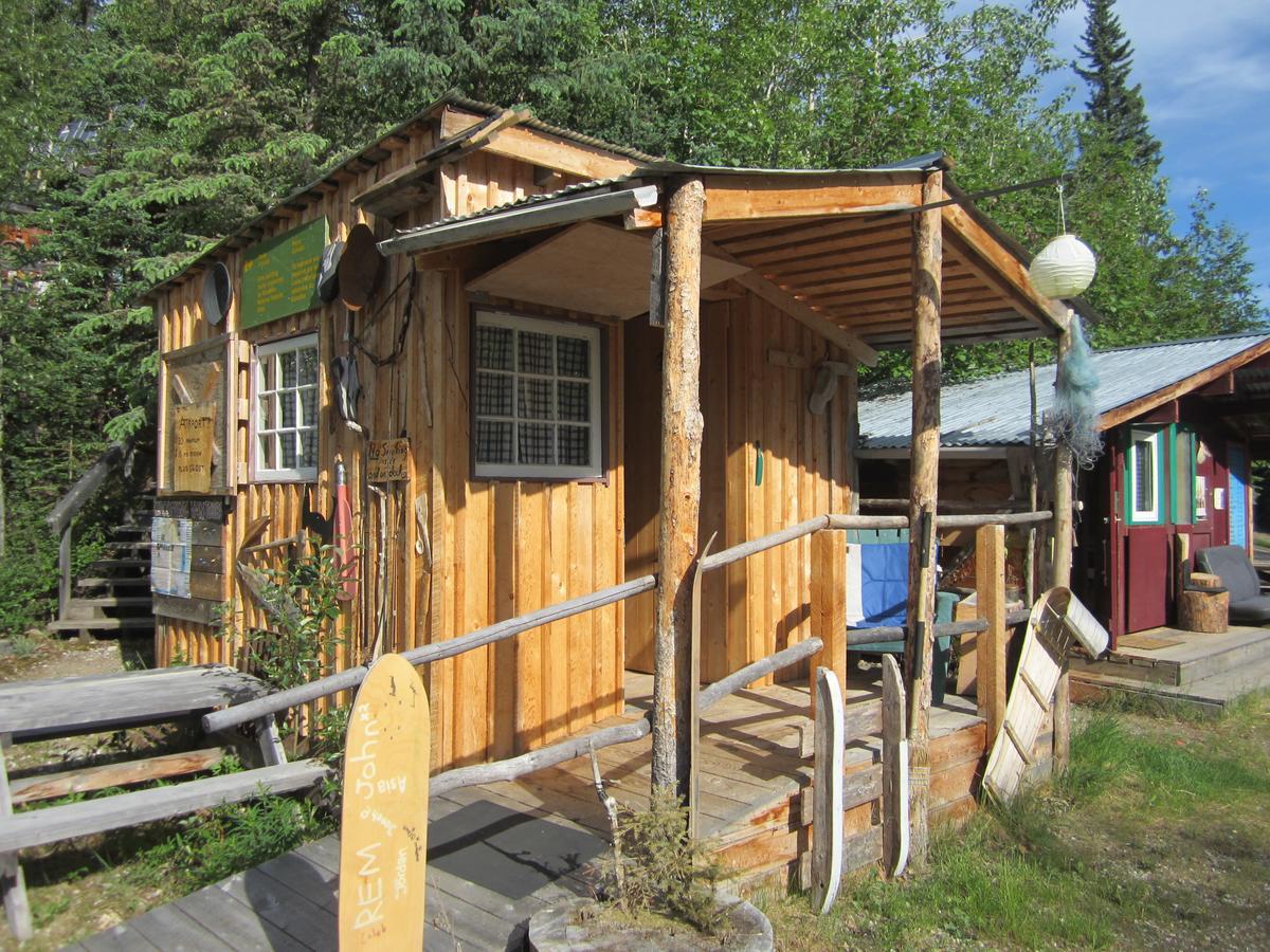Dawson City River Hostel Exterior photo