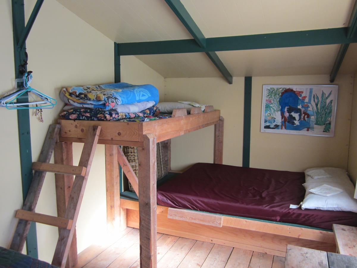 Dawson City River Hostel Exterior photo
